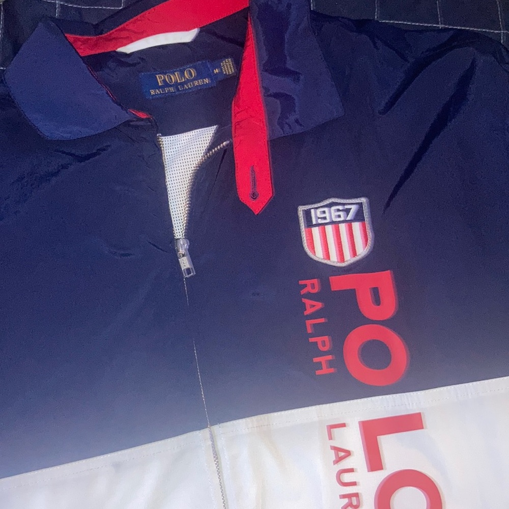 Polo windbreaker